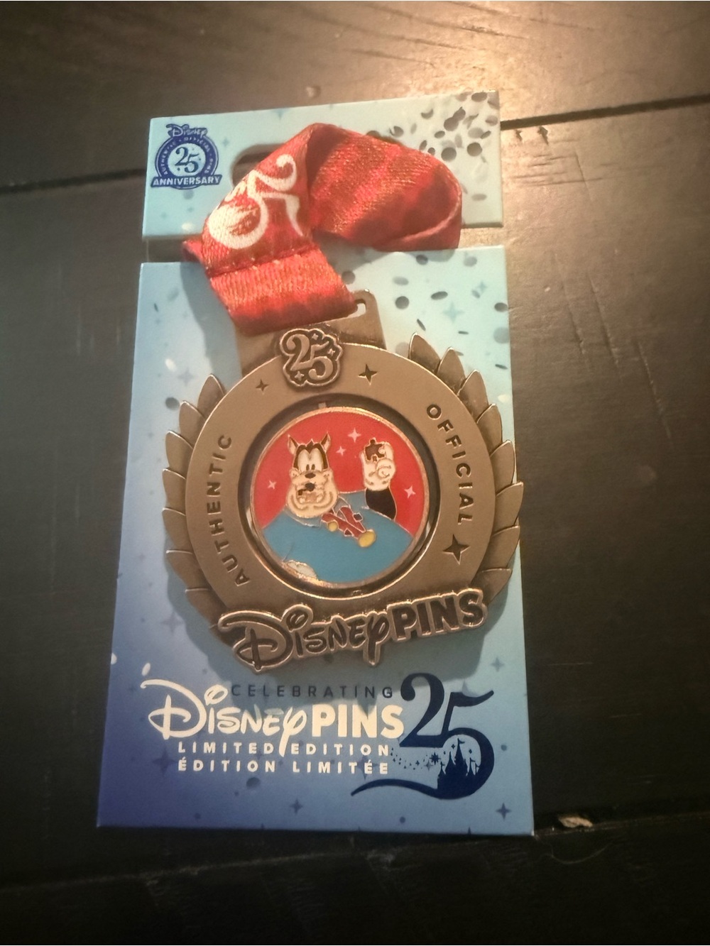 NWT 25th Anniversary Disney Parks Limited Edition Pete Pin